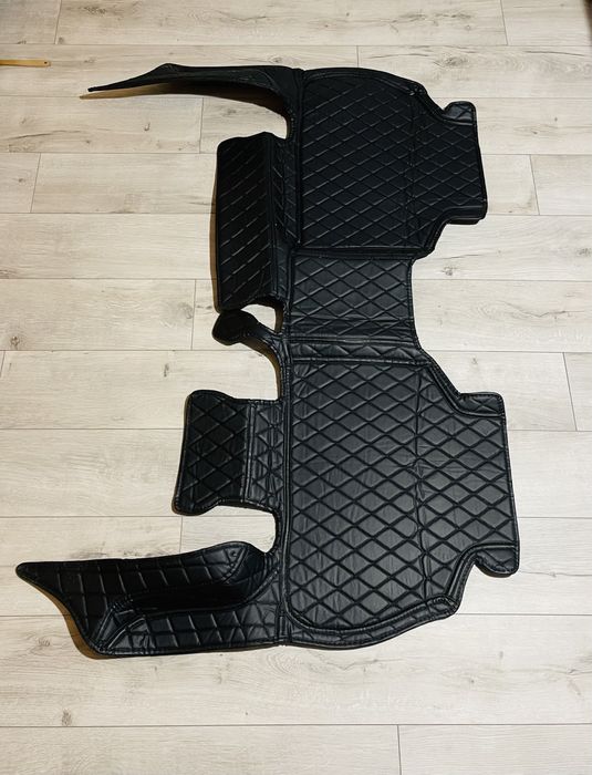 Кожени стелки за BMW X7