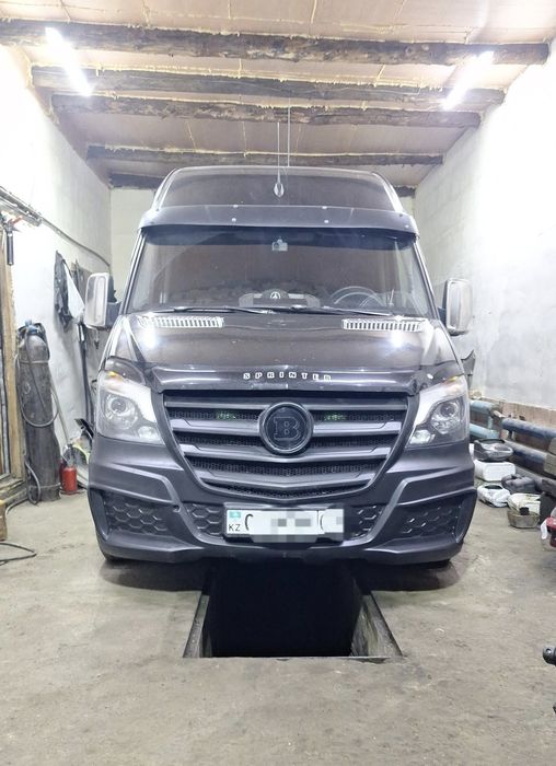 Mercedes Sprinter W906 бампео Maxton
