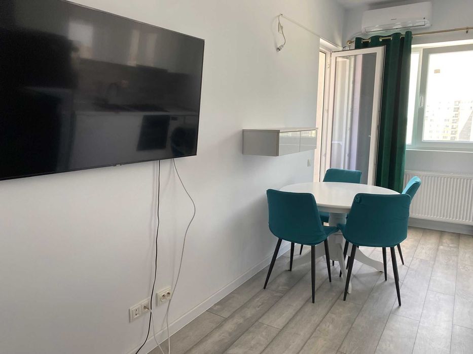 Inchiriez apartament