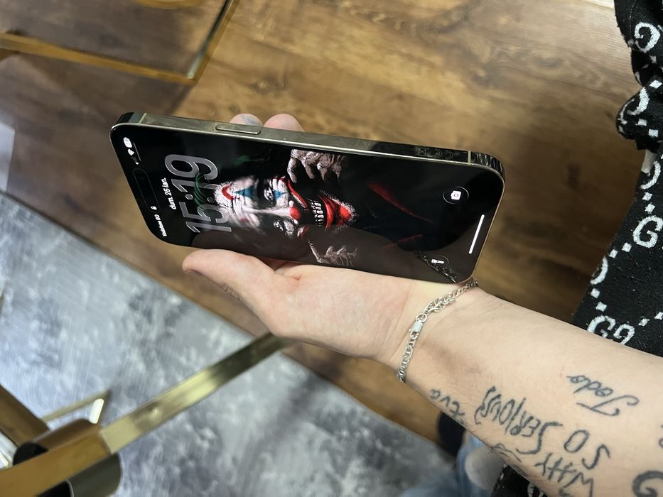 Vand/Schimb Iphone 14 pro max impecabil