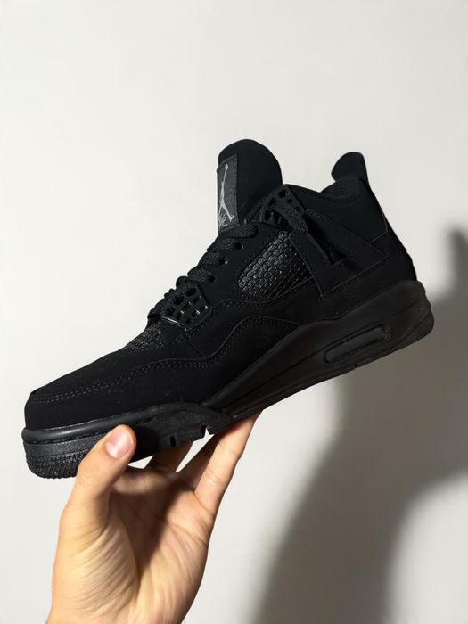 Air Jordan 4 Black Cat