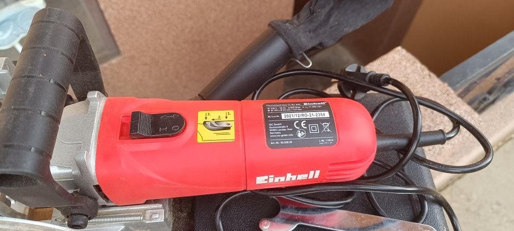 Masina de frezat pentru dibluri din lemn/biscuitor Einhell TC-BJ 900, 860W