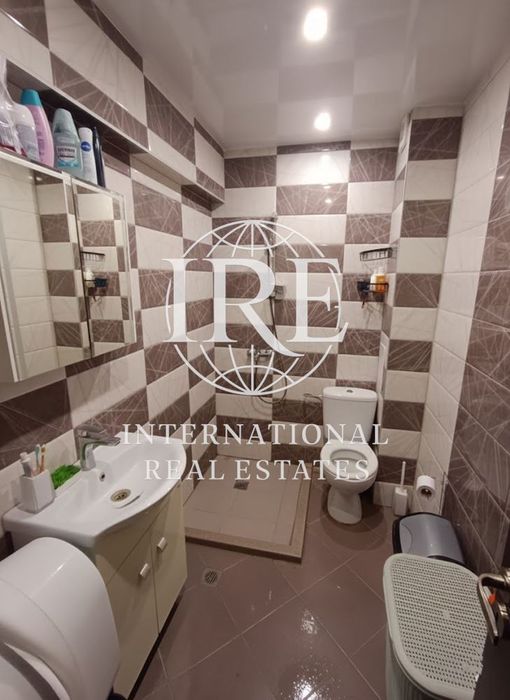 Продава се Двустаен апартамент в Варна, Левски - 78 кв.м за 980 €/кв.м - Снимка #8