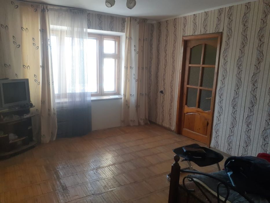 Продам 3 комнатную квартиру