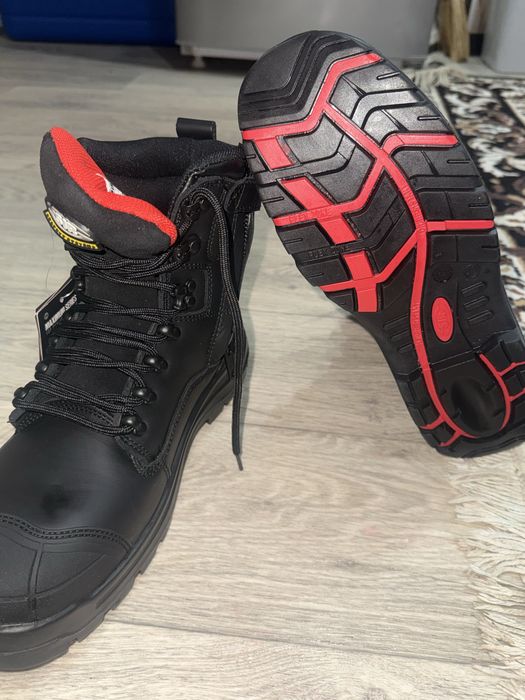 Продается новый обувь все сезонный