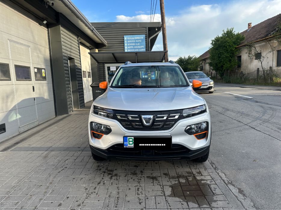 Inchiriez Dacia Spring bolt/uber/food delivery