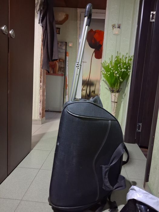 Пътна чанта с колелца