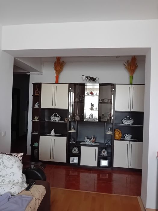 Vând apartament 2 camere