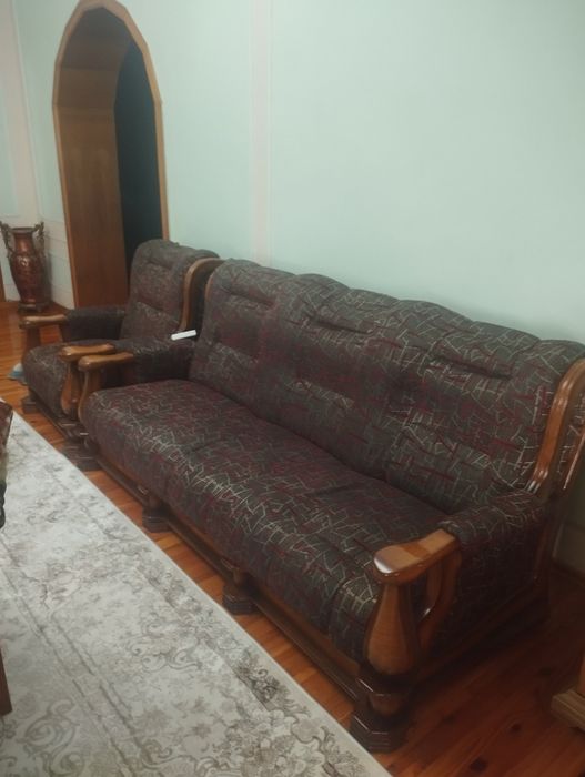 Срочно продам диван и кресла в идеальном состоянии