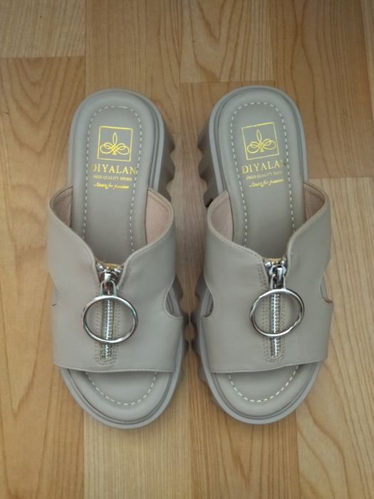 Распродажа. Женская обувь.