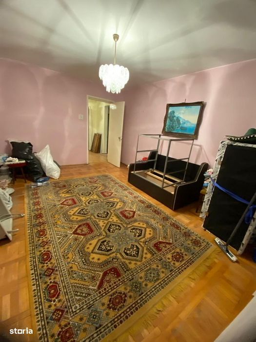 2 decomandate ETAJUL 2, cu centrala, balcon mare, izolat, Miron Costin
