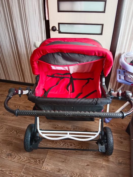 Продам для двойняшек коляску