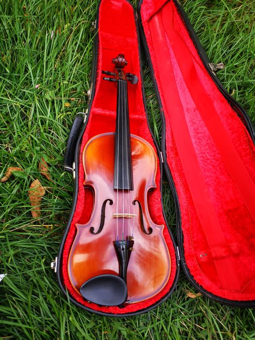 Vioara Germana Heinrich (Harry) Müller  Dark varnish.