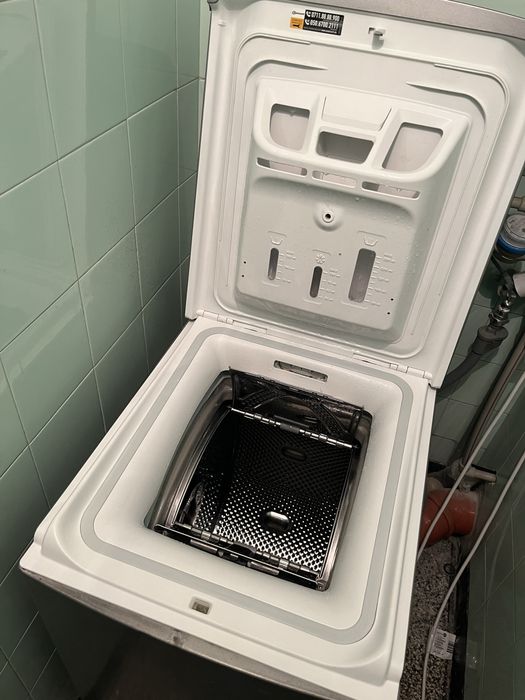 Пералня Bauknecht с горно отваряне