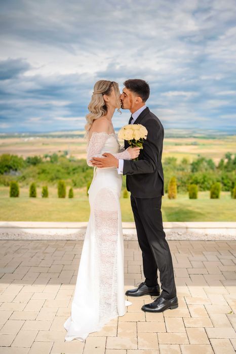 Vând rochie de mireasă