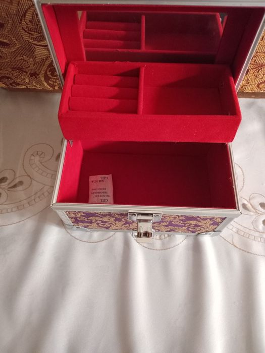 Новый шкатулка продам