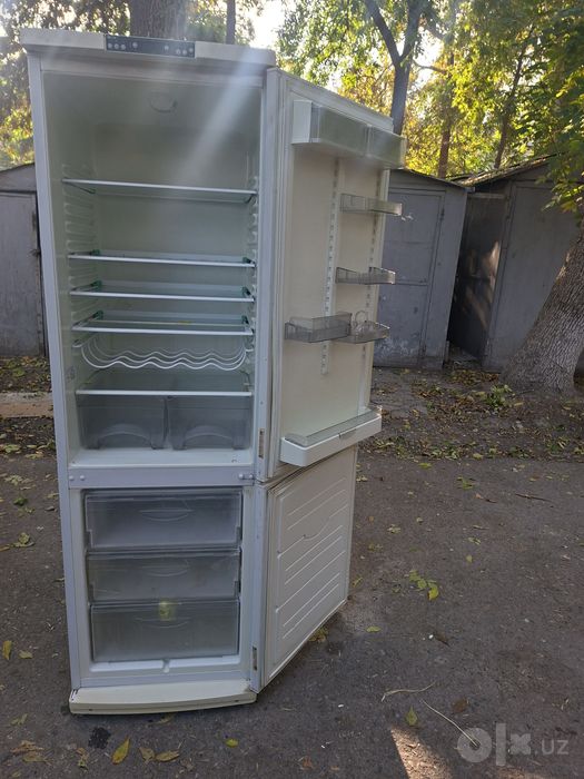 Холодилник сотилади