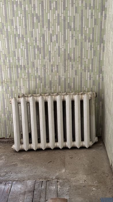 Продам чугунные батареи