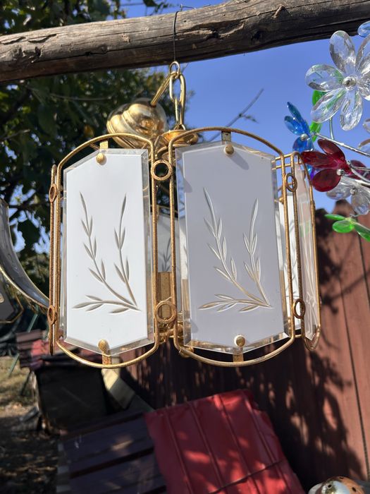 Lustre per bucata