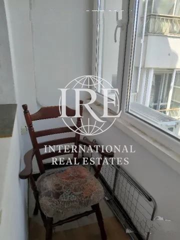Продава се Двустаен апартамент в Варна, Червен площад - 58 кв.м за 1715 €/кв.м - Снимка #4