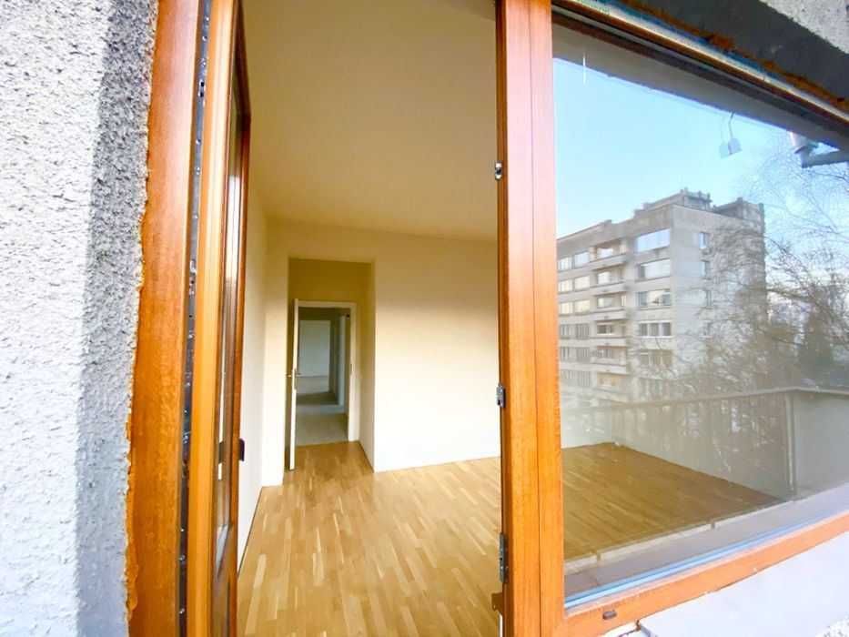 Продава се Тристаен апартамент в София, Изток - 180 кв.м за 1278 €/кв.м - Снимка #8