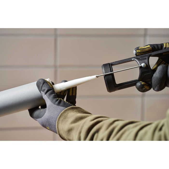 Акумулаторен пистолет за силикон STANLEY SFMCE600B, 20V