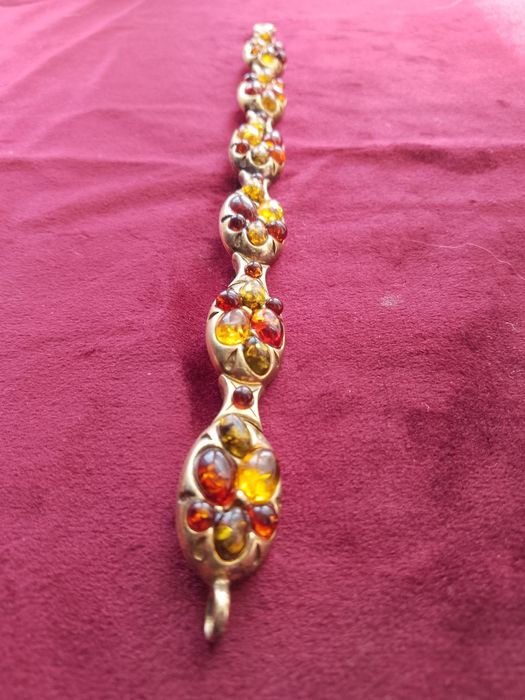 Brățară de dama, din argint aurit, cu chihlimbar