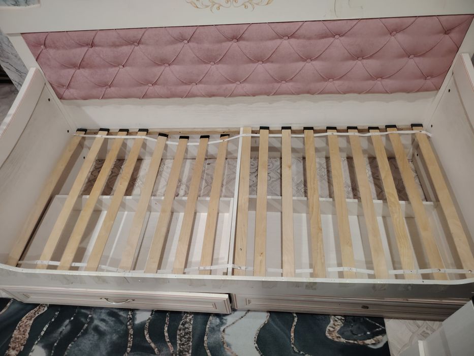 Продам кровать односпальная