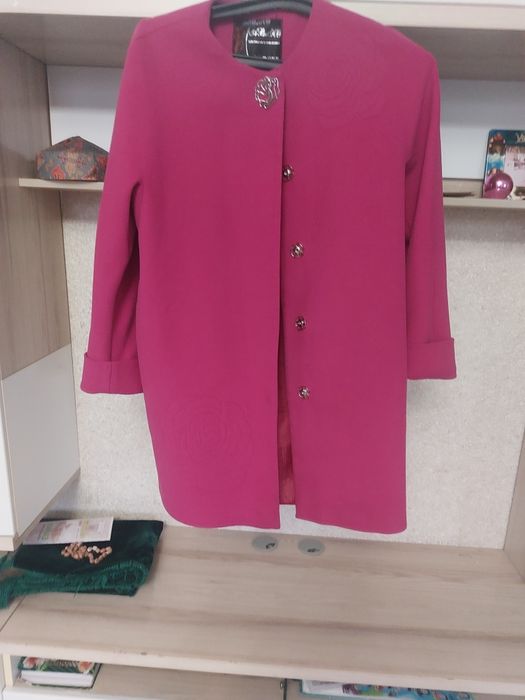 Платье ,юбки,плащи недорого