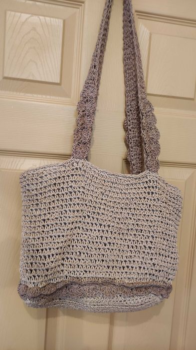 Плетена дамска чанта с цветя