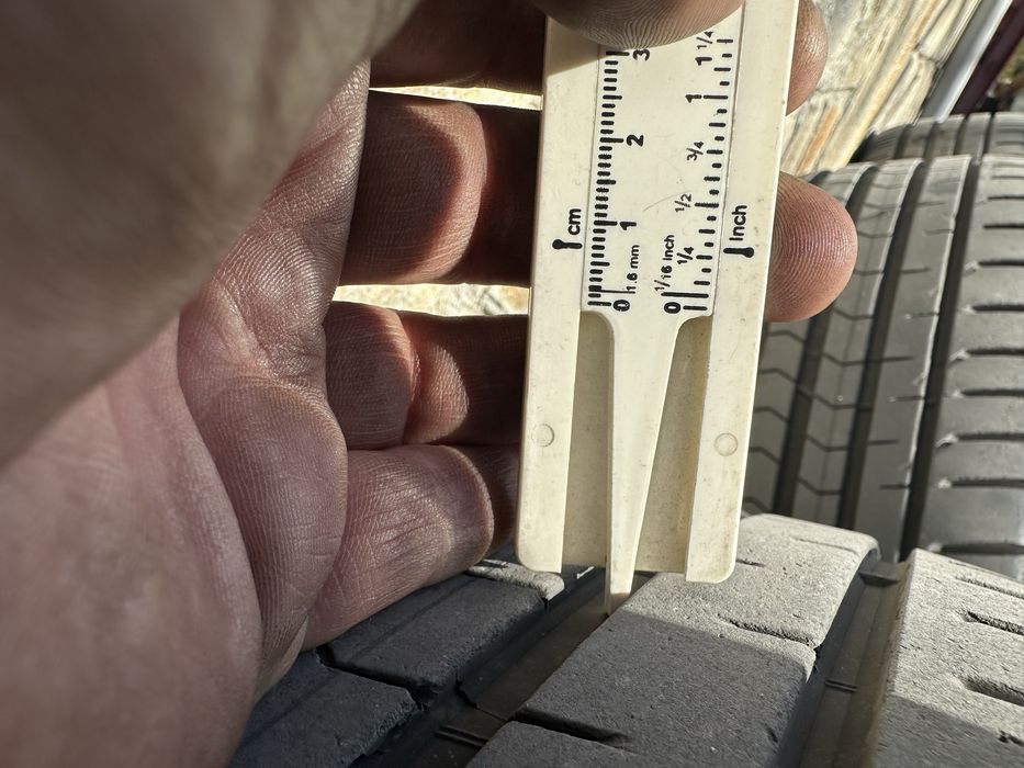 Mercedes GLA Летни гуми 235 45 19 Vredestien 4 броя