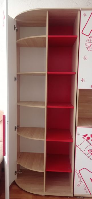 Шкаф в детскую комнату