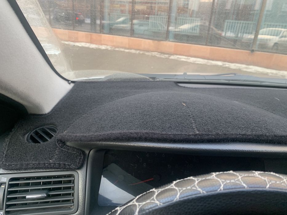 Накидка на панель Toyota corolla 120