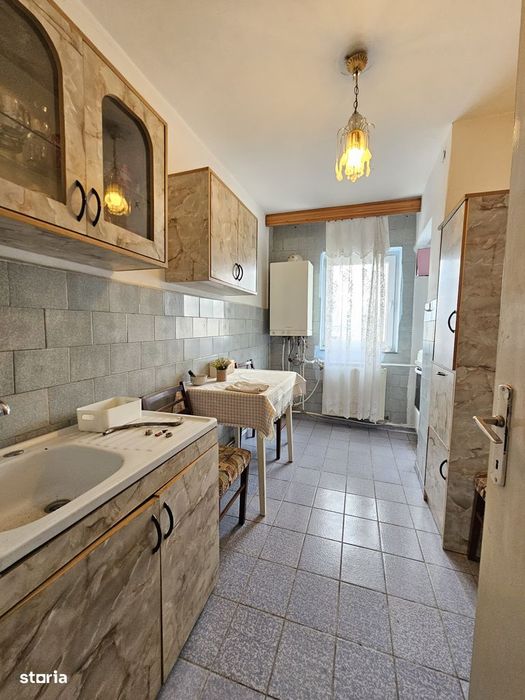 3 camere, str. Aprodul Arbore , 48.700 euro