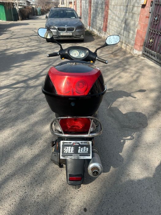 Продам Скутер М8