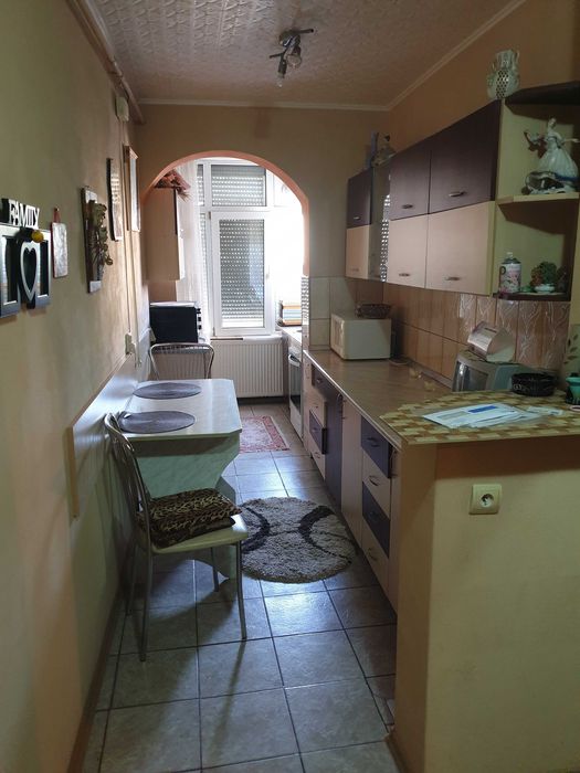 De inchiriat apartament cu o camera