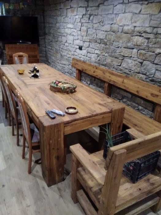 Мебели от стари дъбови греди