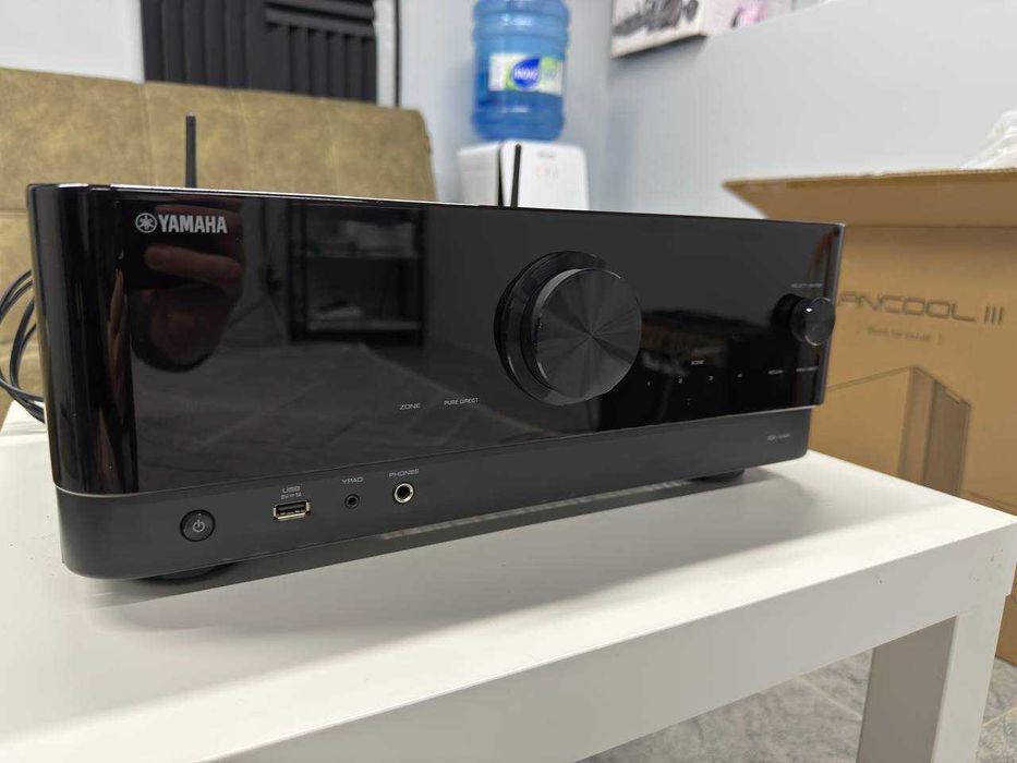 Yamaha RX-V4A 5.2 4K Bluetooth Wifi AirPlay