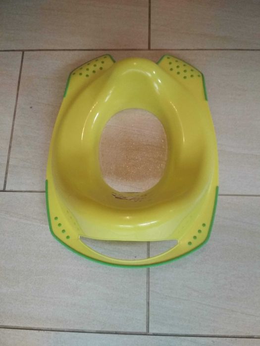 Детски анатомичен неплъзгащ адаптор седалка за тоалетна чиния гърне