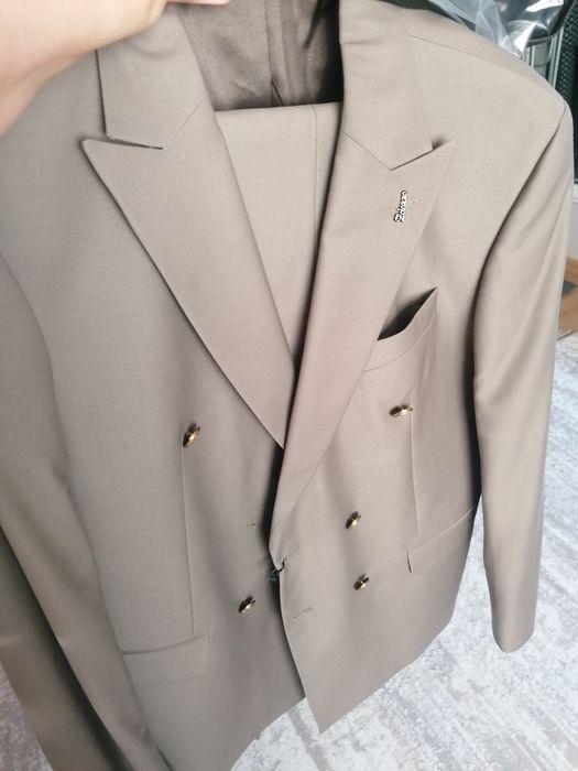 Costum barbati slim fit marimea 58