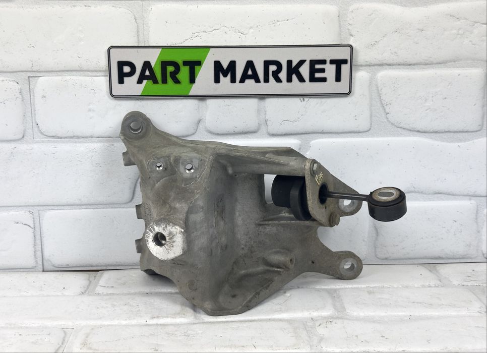 Стойка двигател AUDI 3.0TDI CRT 4M0199308AT