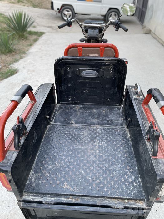 Motoskil elektro.