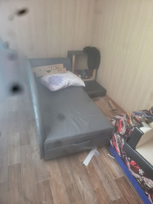 Продам мебель диван, шкаф стол