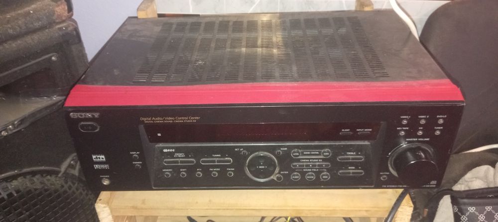 Vând boxe Malone cu stație cu tot merge perfect