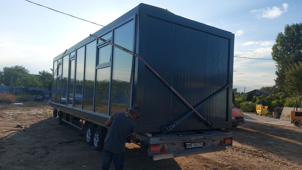 Vand container tip vitrină