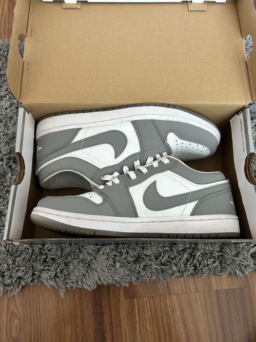 Кросовки nike Air Jordan 1 low "wolf grey"