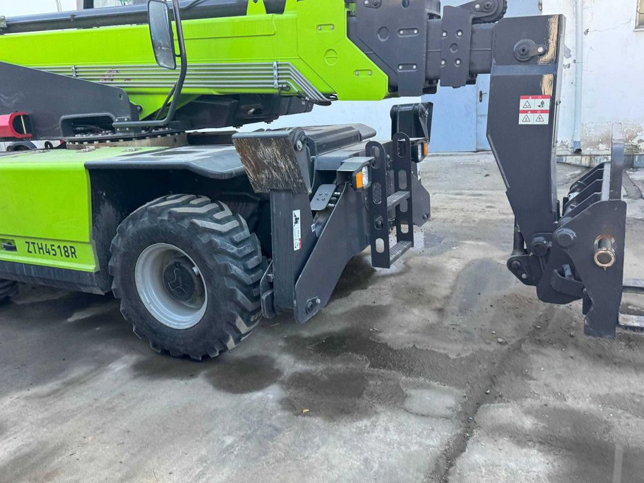 Телескопический погрузчик ZOOMLION  ZTH4518R в наличии 18метр