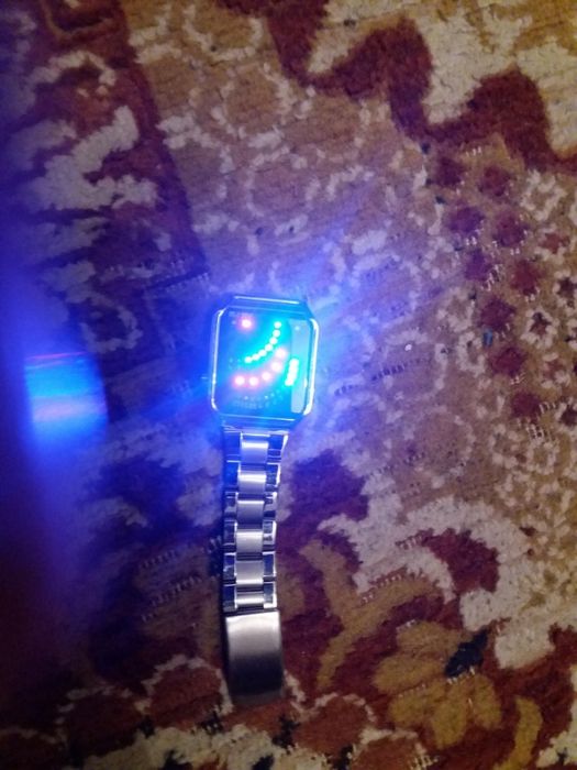 ceas de mana cu leduri