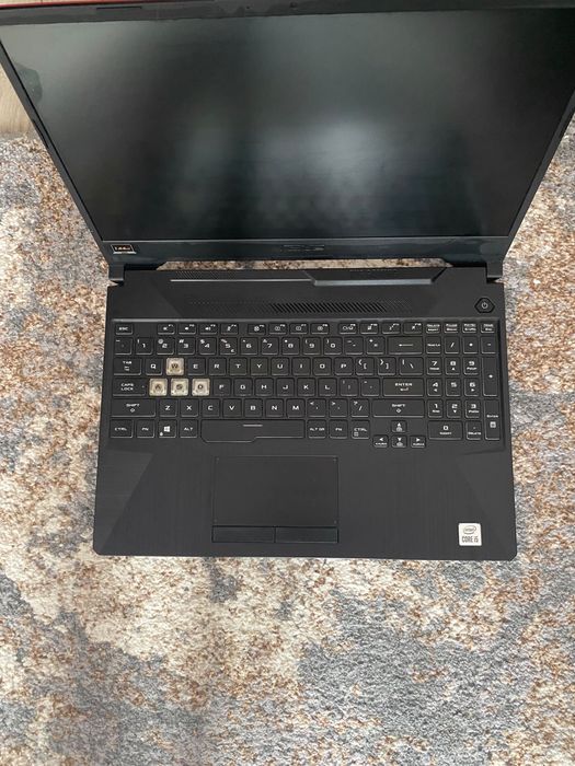 Laptop Asus F15 FX506L
