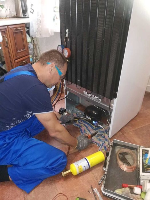 Ремонт Холодильников ,Заправка Фреона Морозильников